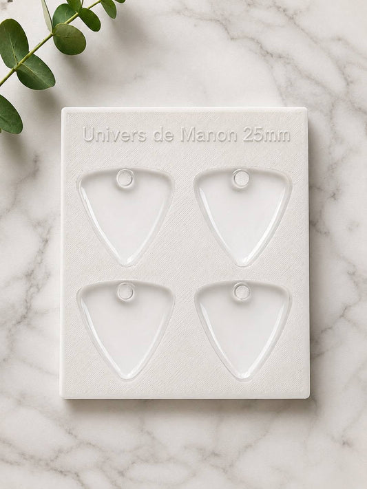 Moule boucles d’oreilles – Forme triangle arrondi 25 mm