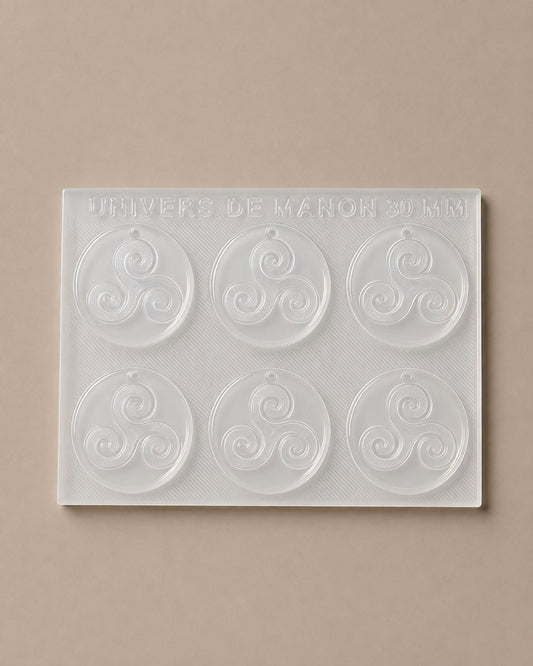 Moule boucles d’oreilles – Triskel 30 mm
