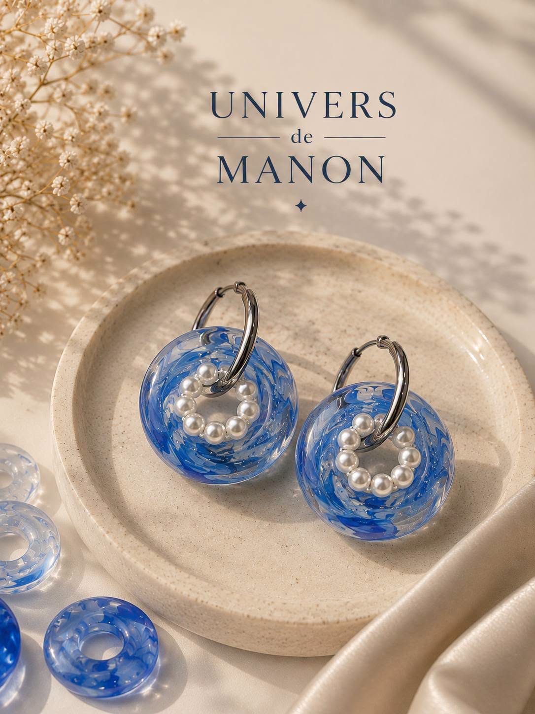 Créoles marbré bleu marine avec pampilles perlé